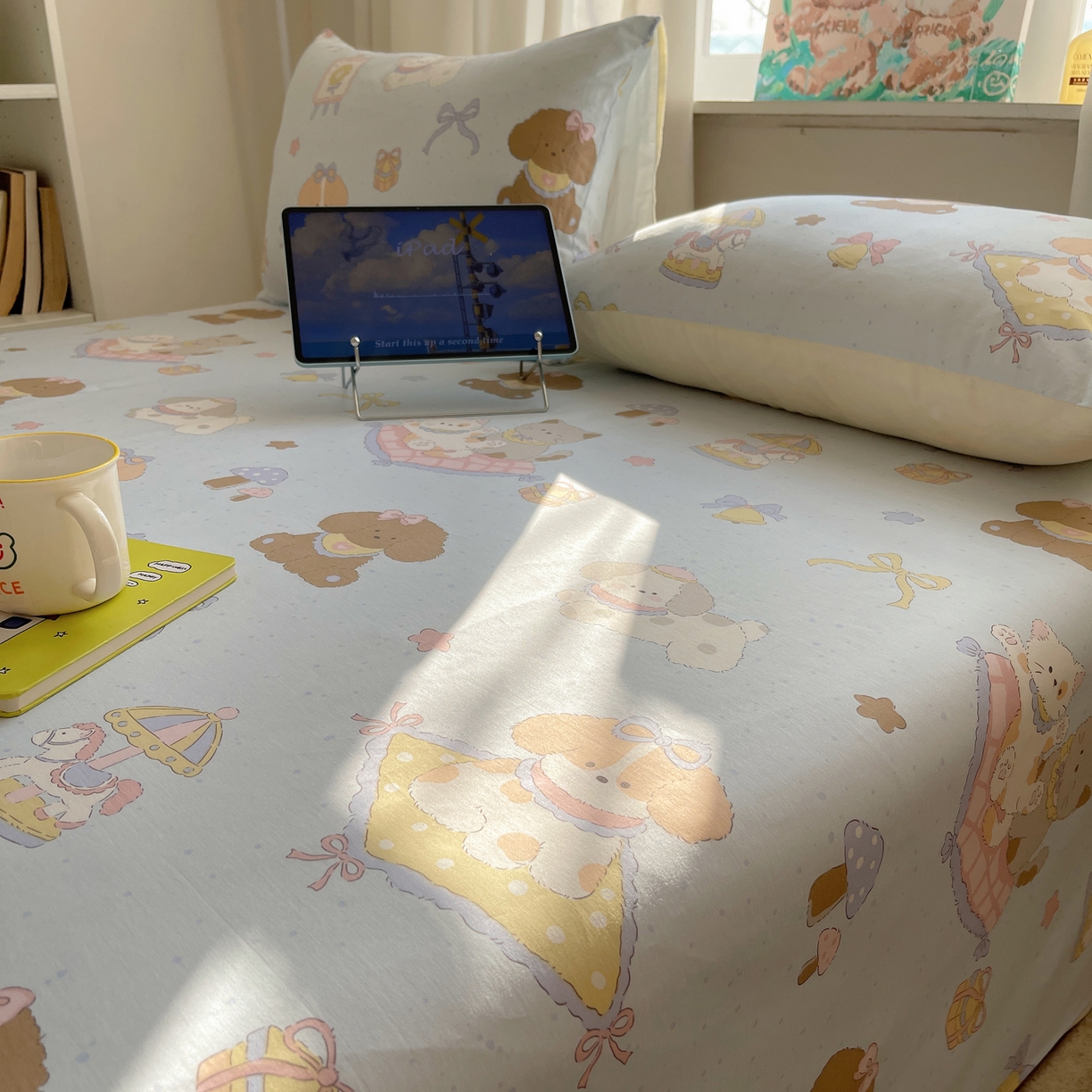 91家纺网 家纺一手货源 找家纺 六巷胡同 2026新款40支全棉13070INS卡通全棉单品床单 猫狗游园会