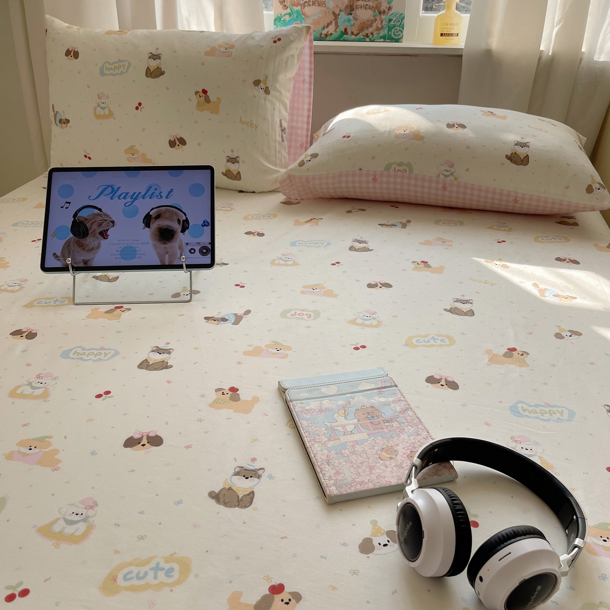 91家纺网 家纺一手货源 找家纺 六巷胡同 2026新款40支全棉13070INS卡通全棉单品床单 汪星人派对