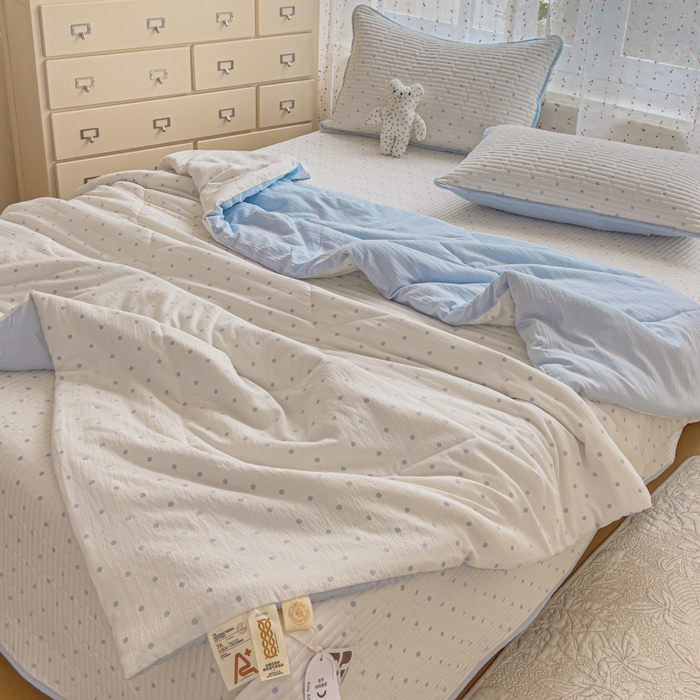 91家纺网 家纺一手货源 找家纺 贝扬思家纺 2026新款云感双层纱7A抗菌夏被四件套系列-栀夏系列 栀夏-海盐汤圆