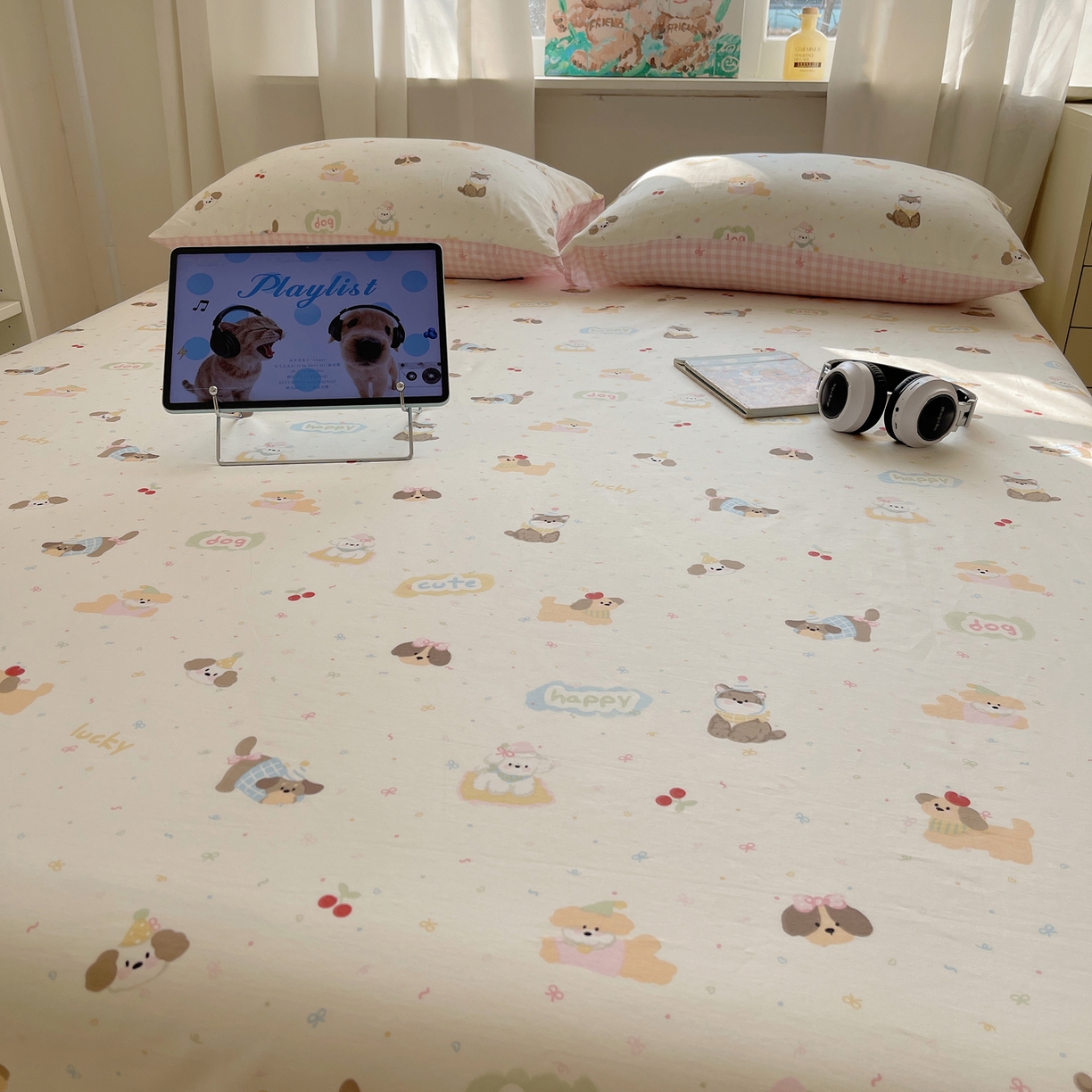 91家纺网 家纺一手货源 找家纺 六巷胡同 2026新款40支全棉13070INS卡通全棉单品床单 汪星人派对