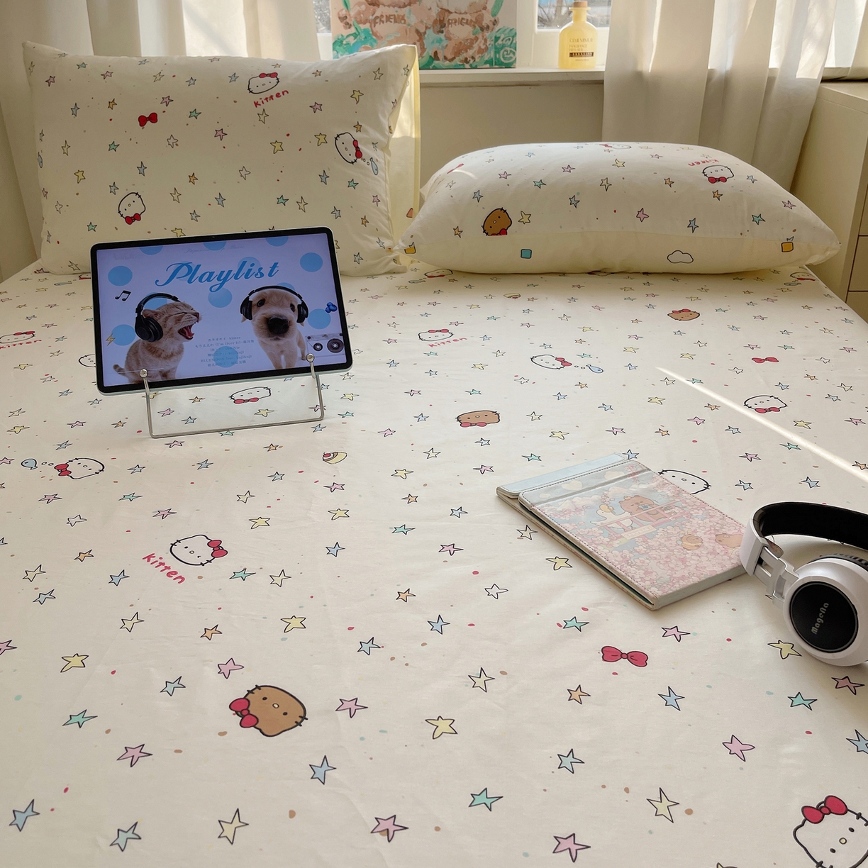 91家纺网 家纺一手货源 找家纺 六巷胡同 2026新款40支全棉13070INS卡通全棉单品床单 星星萝莉猫