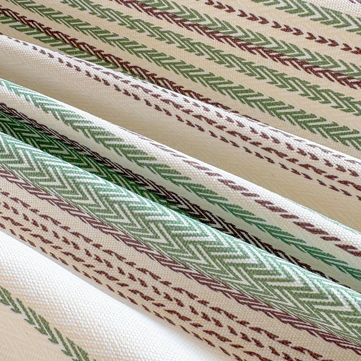 91家纺网 家纺一手货源 找家纺 青泽家纺 2025新款原棉老粗布床笠系列 时光蓝条