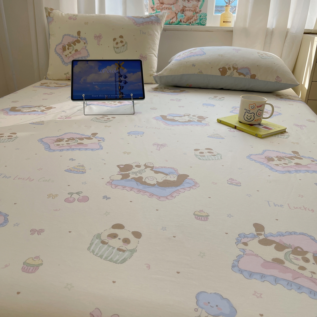 91家纺网 家纺一手货源 找家纺 六巷胡同 2026新款40支全棉13070INS卡通全棉单品床单 慵懒猫咪崽