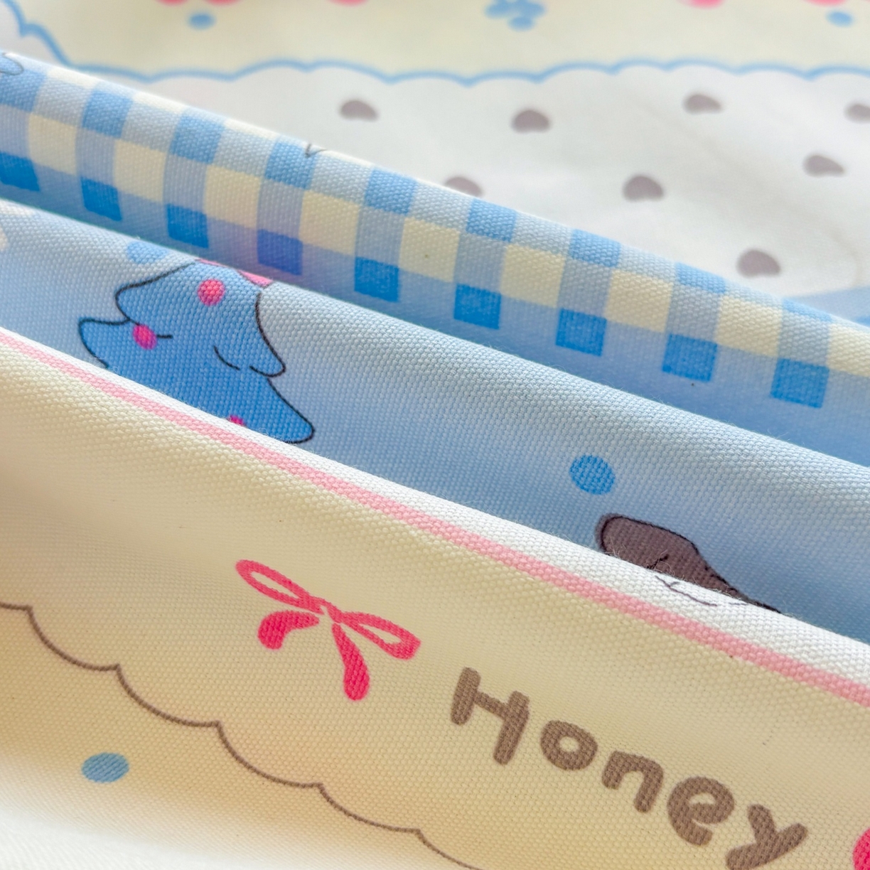 91家纺网 家纺一手货源 找家纺 青泽家纺 2025新款原棉老粗布床笠系列 甜心小狗