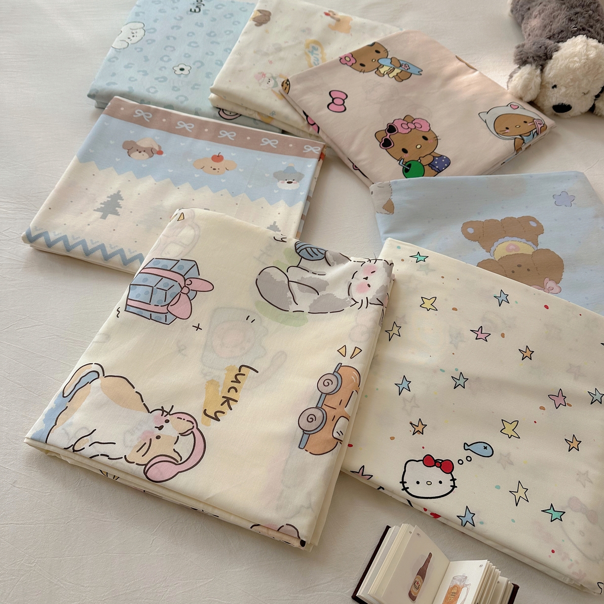 91家纺网 家纺一手货源 找家纺 六巷胡同 2026新款40支全棉13070INS卡通全棉单品床单 组合叠拍图