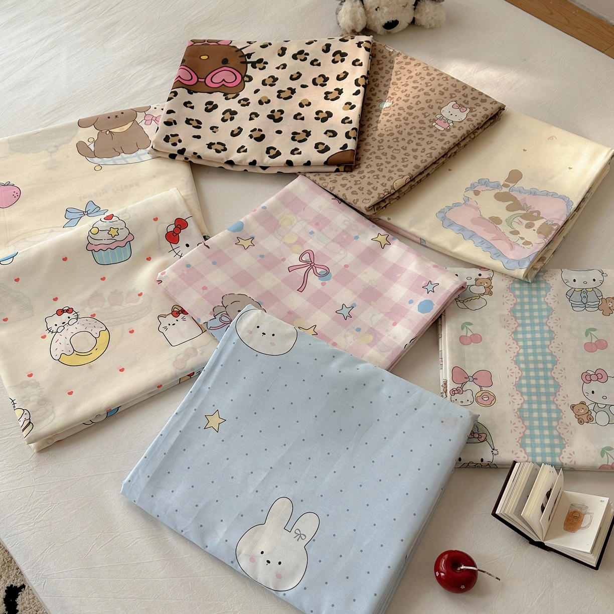 91家纺网 家纺一手货源 找家纺 六巷胡同 2026新款40支全棉13070INS卡通全棉单品床单 组合叠拍图