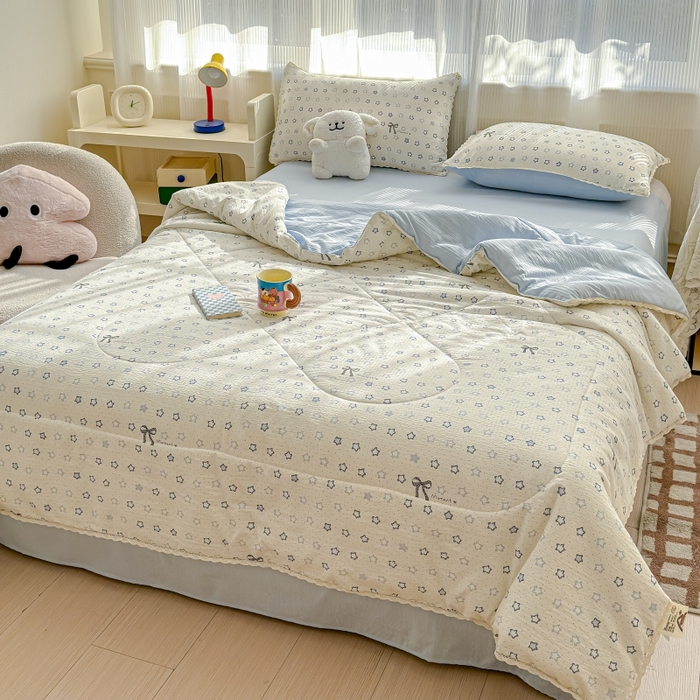 91家纺网 家纺一手货源 找家纺 贝扬思家纺 2026新款云感双层纱抗菌花边夏被-晴风系列 晴风-摘星