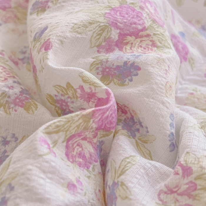 91家纺网 家纺一手货源 找家纺 贝扬思家纺 2026新款云感双层纱7A抗菌夏被四件套系列-栀夏系列 栀夏-梦境之间