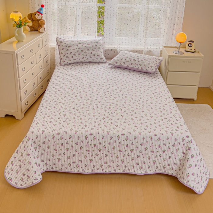 91家纺网 家纺一手货源 找家纺 贝扬思家纺 2026新款云感双层纱7A抗菌夏被四件套系列-栀夏系列 栀夏-葡萄多多