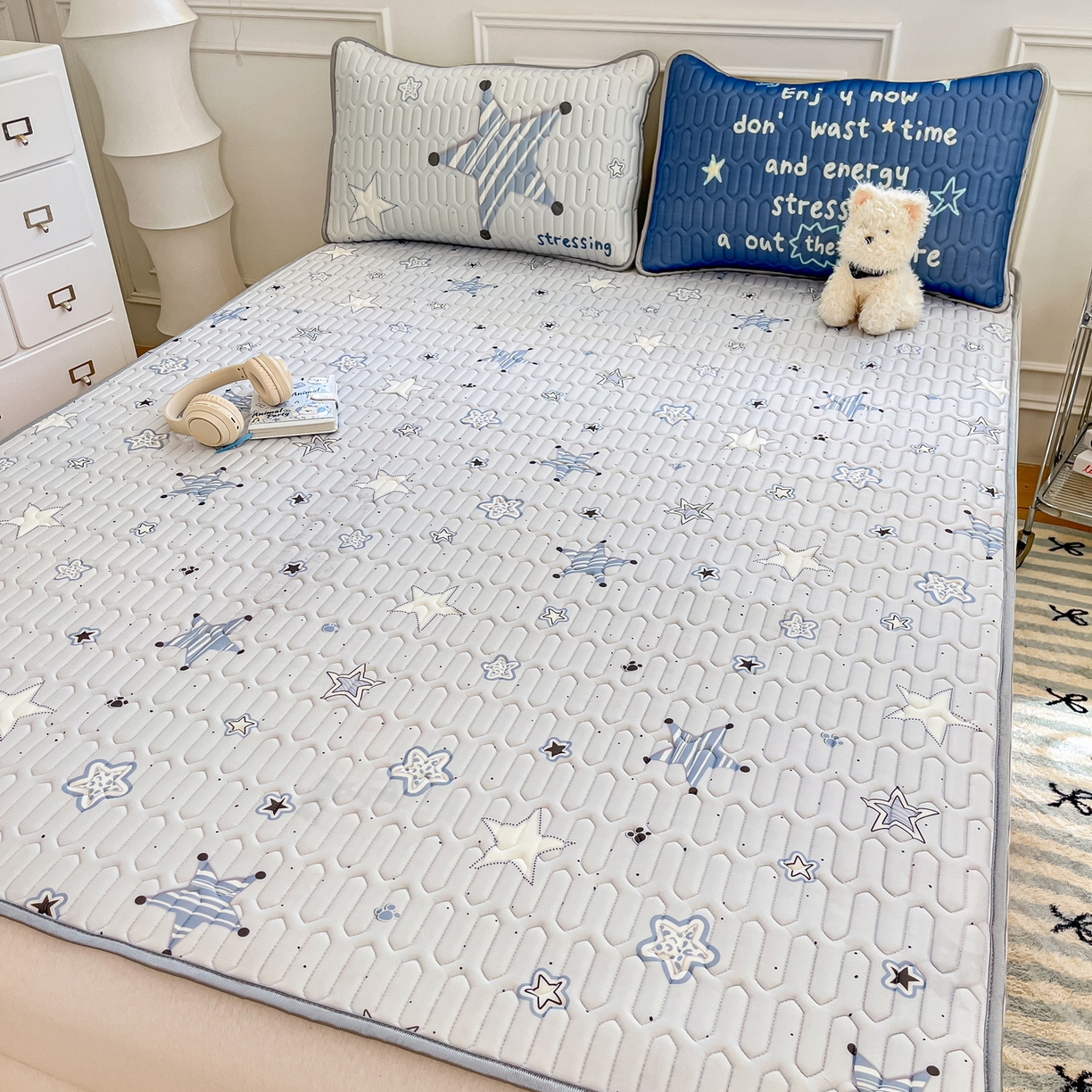 摩妮卡 2026新款数码大版小清新乳胶凉席床席款三件套-场景一 睡眠时光