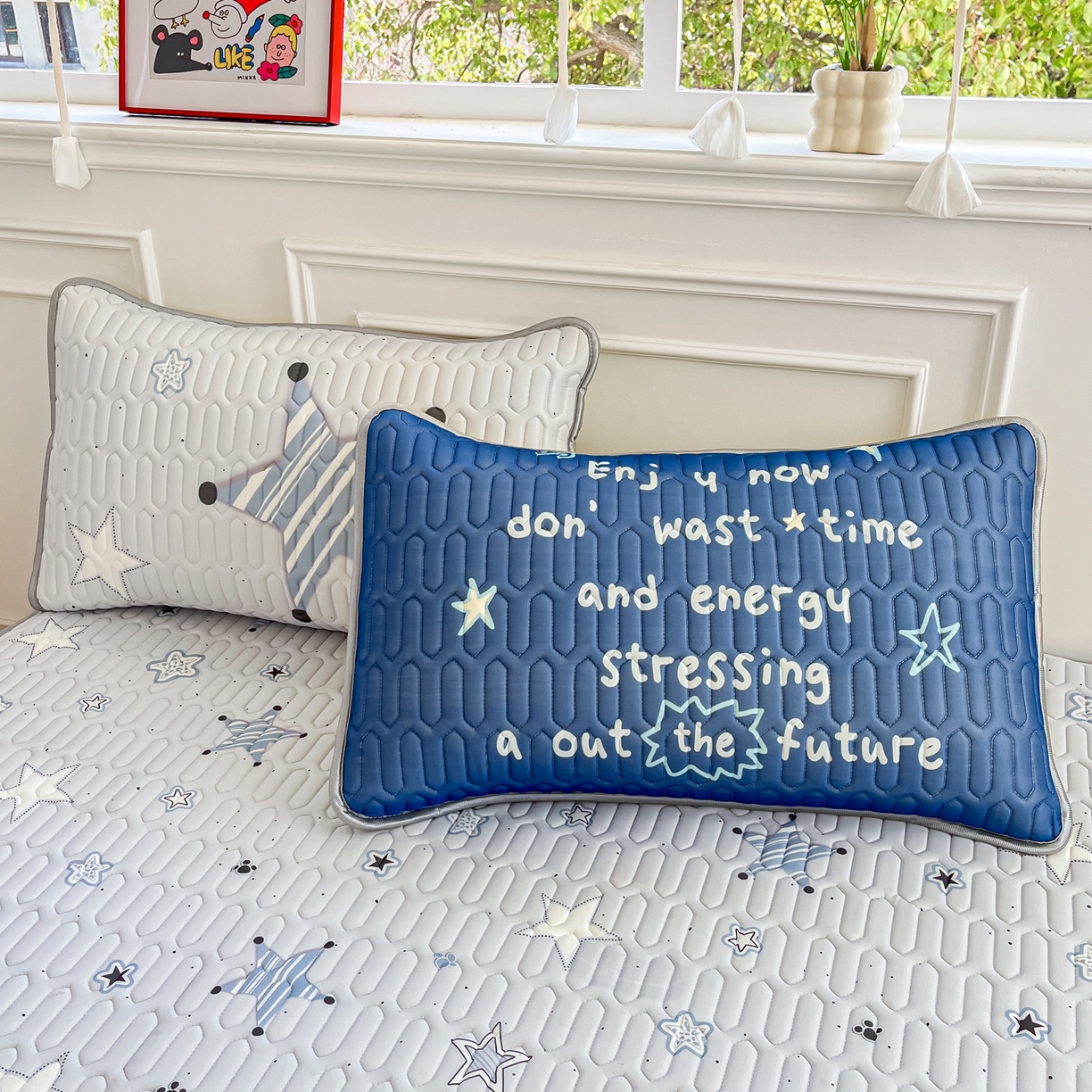 91家纺网 家纺一手货源 找家纺 摩妮卡 2026新款数码大版小清新乳胶凉席床席款三件套-场景一 睡眠时光