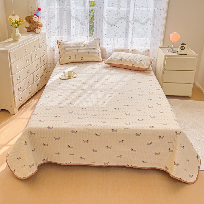 91家纺网 家纺一手货源 找家纺 贝扬思家纺 2026新款云感双层纱7A抗菌夏被四件套系列-栀夏系列 栀夏-俏皮狗