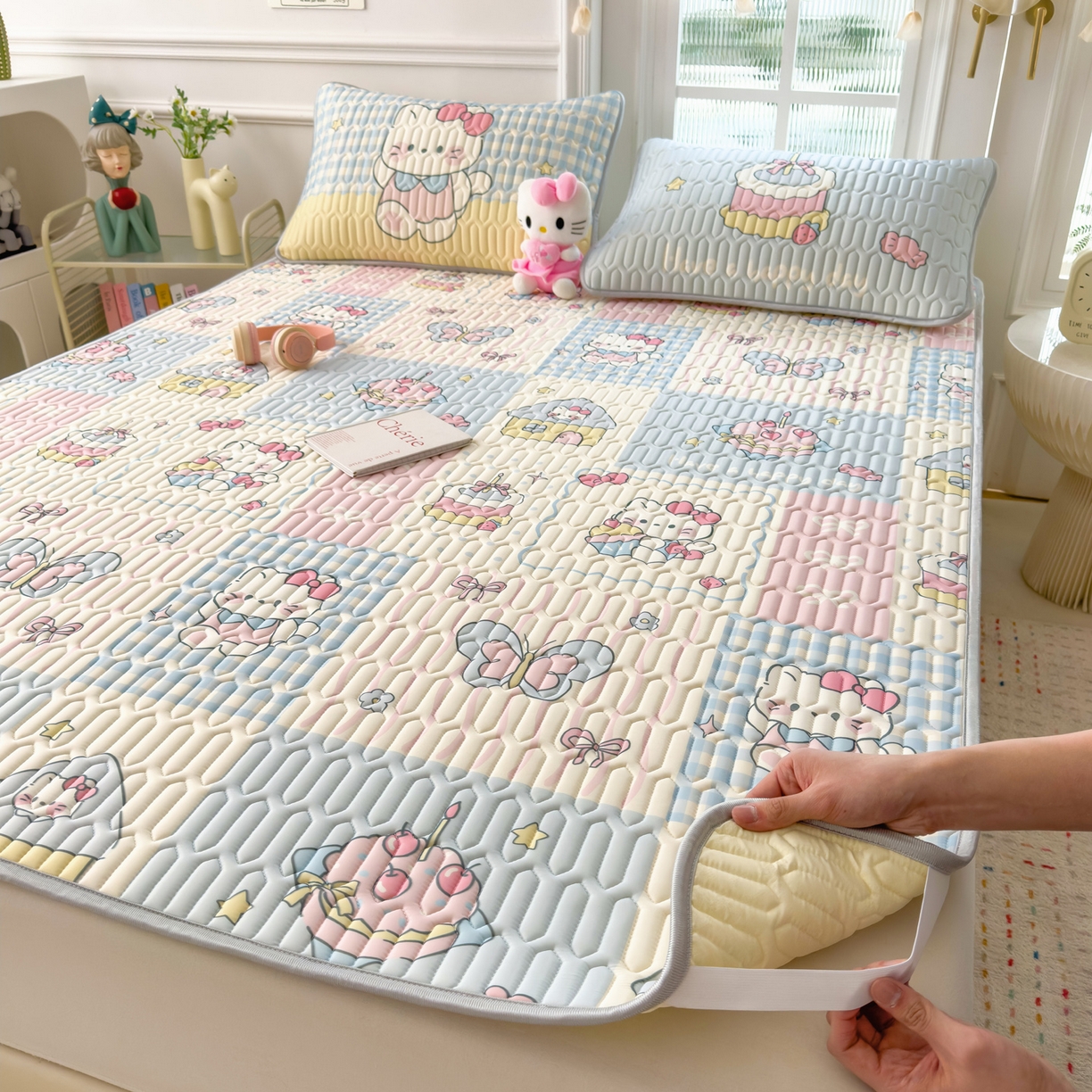 91家纺网 家纺一手货源 找家纺 摩妮卡 2026新款数码大版小清新乳胶凉席床席款三件套-场景一 甜蜜邂逅