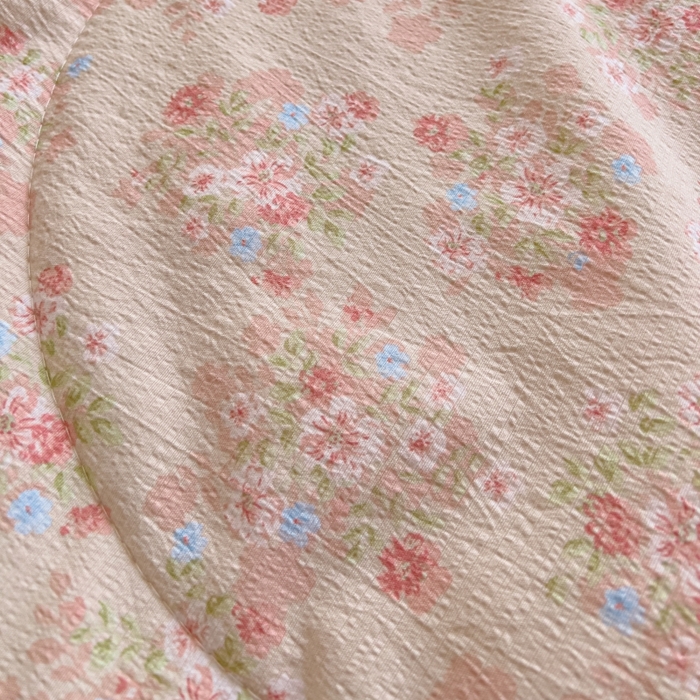 91家纺网 家纺一手货源 找家纺 贝扬思家纺 2026新款云感双层纱7A抗菌夏被四件套系列-栀夏系列 栀夏-序曲粉