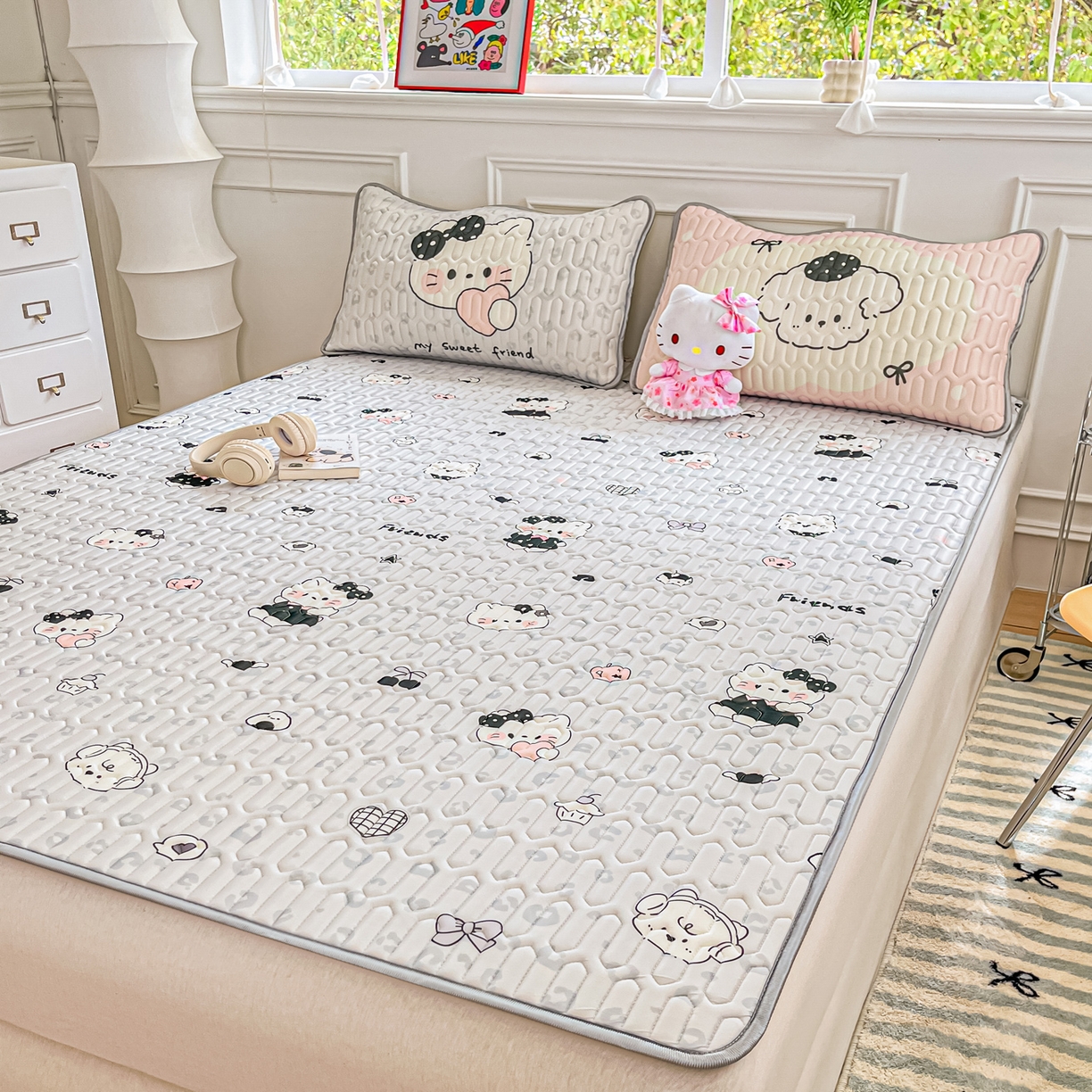 91家纺网 家纺一手货源 找家纺 摩妮卡 2026新款数码大版小清新乳胶凉席床席款三件套-场景一 温暖日常-蓝