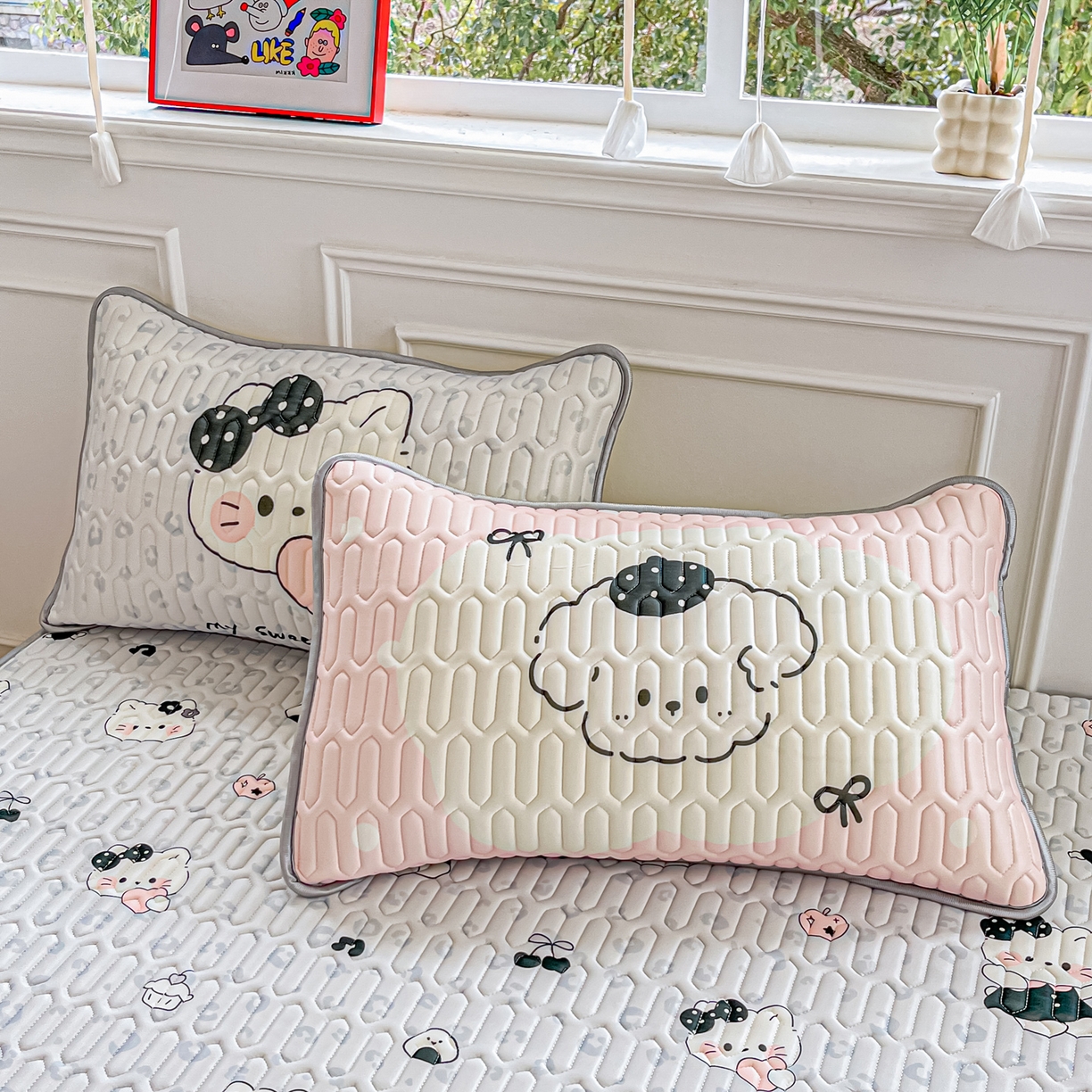 91家纺网 家纺一手货源 找家纺 摩妮卡 2026新款数码大版小清新乳胶凉席床席款三件套-场景一 温暖日常-蓝