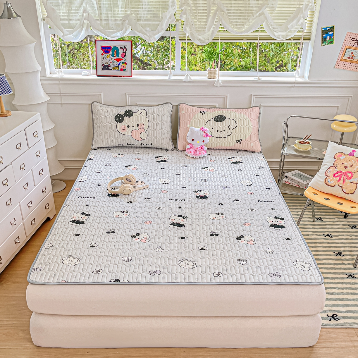 91家纺网 家纺一手货源 找家纺 摩妮卡 2026新款数码大版小清新乳胶凉席床席款三件套-场景一 温暖日常-蓝