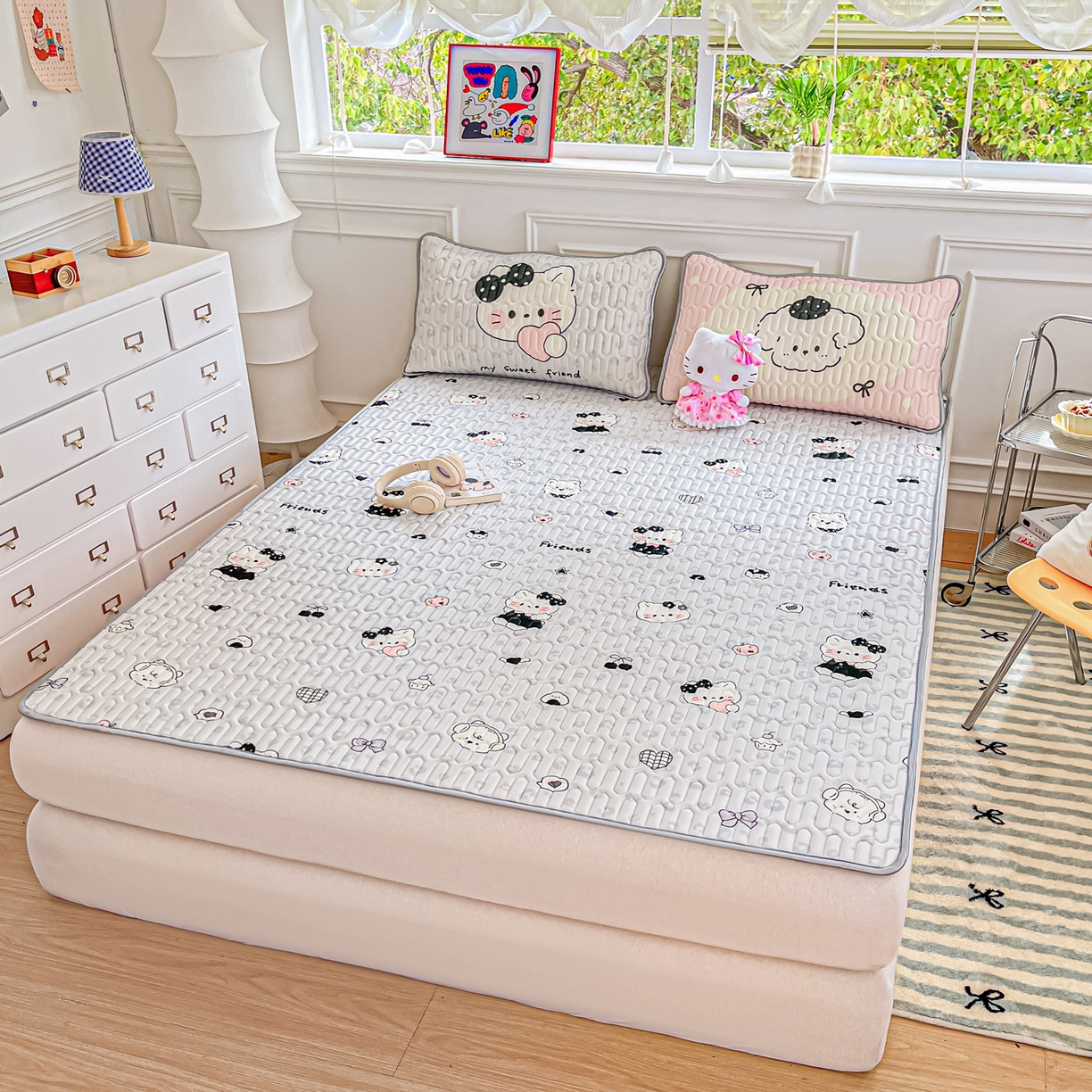 91家纺网 家纺一手货源 找家纺 摩妮卡 2026新款数码大版小清新乳胶凉席床席款三件套-场景一 温暖日常-蓝