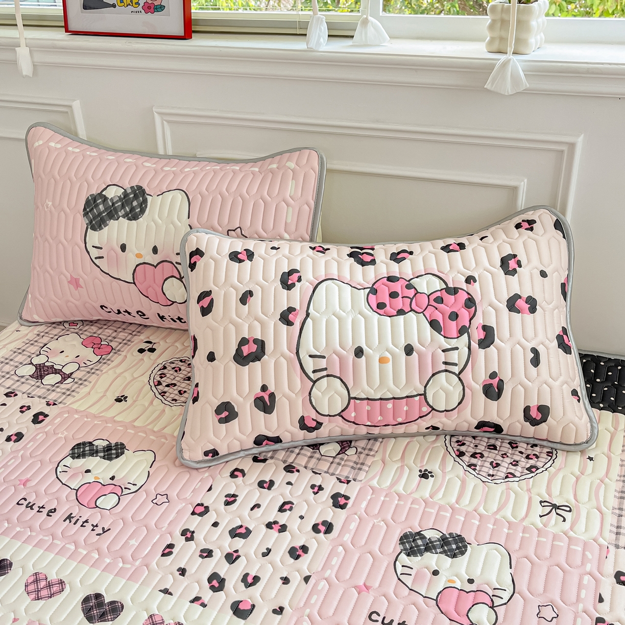 91家纺网 家纺一手货源 找家纺 摩妮卡 2026新款数码大版小清新乳胶凉席床席款三件套-场景一 心动收藏小屋