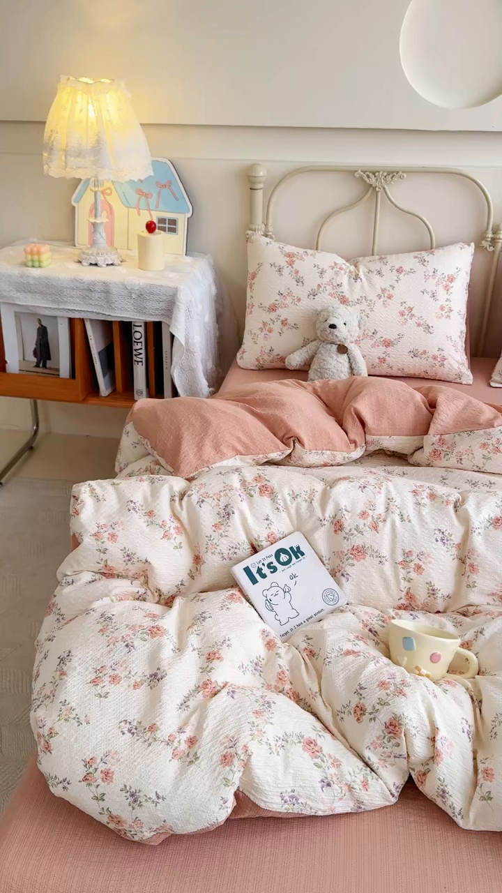 91家纺网 家纺一手货源 找家纺 梦舒阳家纺 新款泡芙棉双层纱四件套皱皱纱四季款泡芙纱四件套现货充足 春暖花开