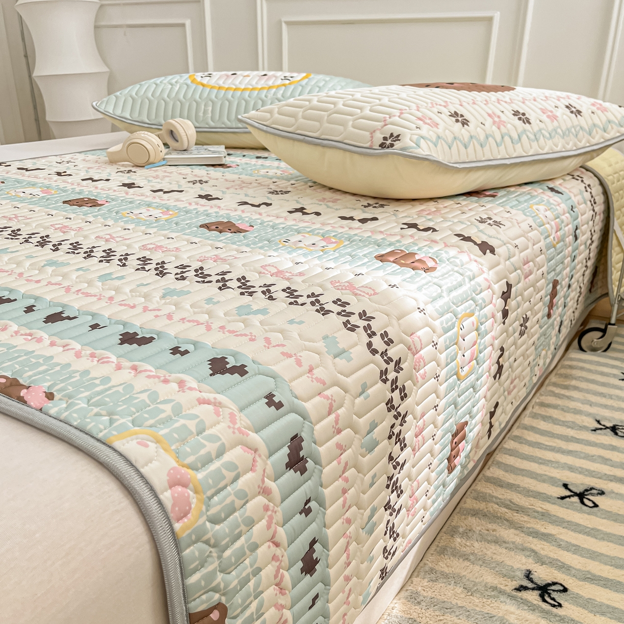 91家纺网 家纺一手货源 找家纺 摩妮卡 2026新款数码大版小清新乳胶凉席床席款三件套-场景一 友谊记忆片