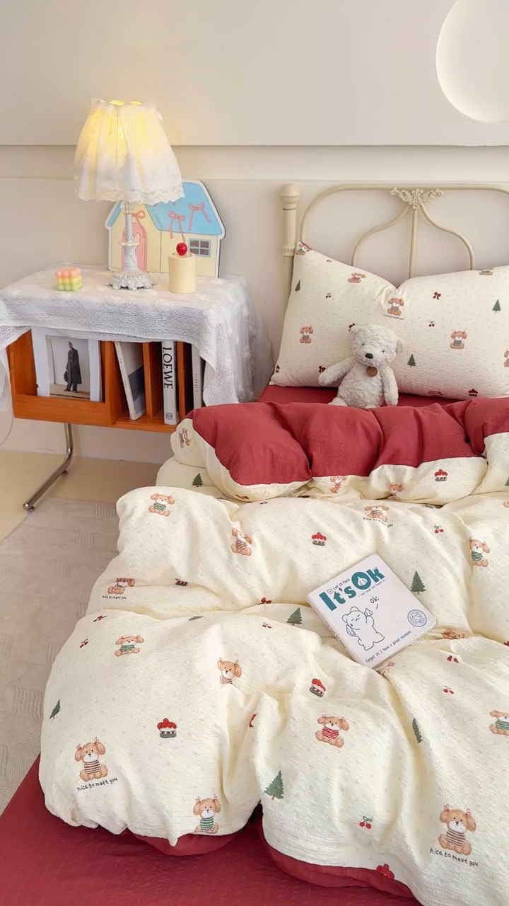 91家纺网 家纺一手货源 找家纺 梦舒阳家纺 新款泡芙棉双层纱四件套皱皱纱四季款泡芙纱四件套现货充足 圣诞狗