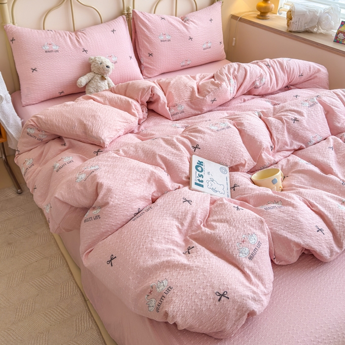 91家纺网 家纺一手货源 找家纺 梦舒阳家纺 新款泡芙棉双层纱四件套皱皱纱四季款泡芙纱四件套现货充足 施华洛粉