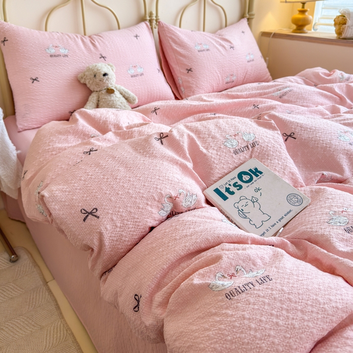 91家纺网 家纺一手货源 找家纺 梦舒阳家纺 新款泡芙棉双层纱四件套皱皱纱四季款泡芙纱四件套现货充足 施华洛粉