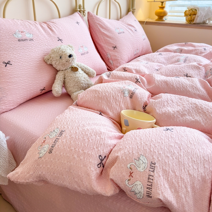 91家纺网 家纺一手货源 找家纺 梦舒阳家纺 新款泡芙棉双层纱四件套皱皱纱四季款泡芙纱四件套现货充足 施华洛粉