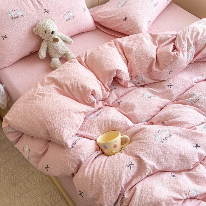 91家纺网 家纺一手货源 找家纺 梦舒阳家纺 新款泡芙棉双层纱四件套皱皱纱四季款泡芙纱四件套现货充足 施华洛粉