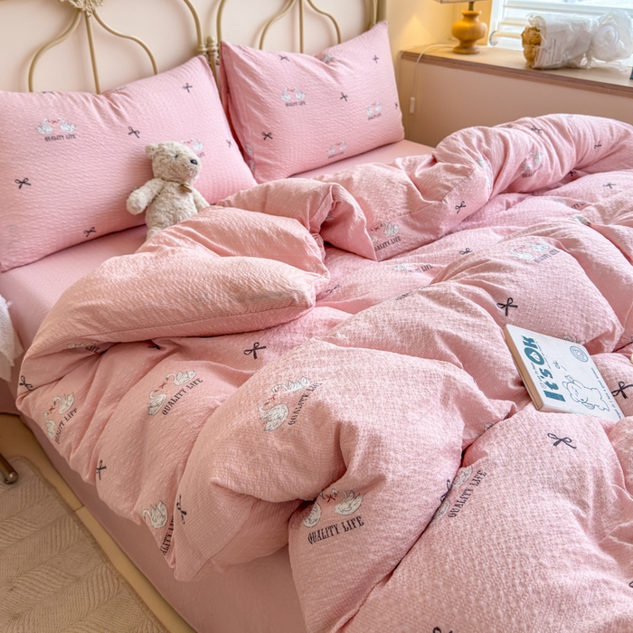 91家纺网 家纺一手货源 找家纺 梦舒阳家纺 新款泡芙棉双层纱四件套皱皱纱四季款泡芙纱四件套现货充足 施华洛粉