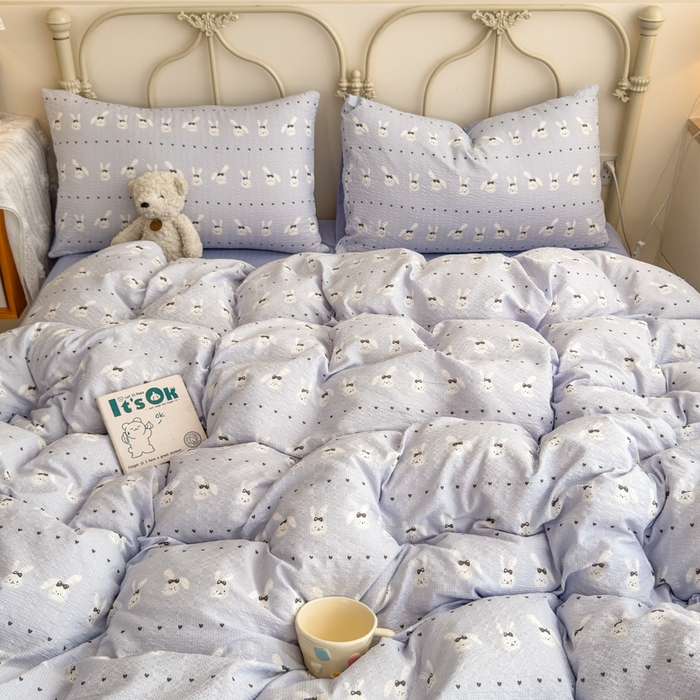 91家纺网 家纺一手货源 找家纺 梦舒阳家纺 新款泡芙棉双层纱四件套皱皱纱四季款泡芙纱四件套现货充足 兔兔蓝