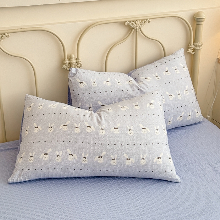 91家纺网 家纺一手货源 找家纺 梦舒阳家纺 新款泡芙棉双层纱四件套皱皱纱四季款泡芙纱四件套现货充足 兔兔蓝