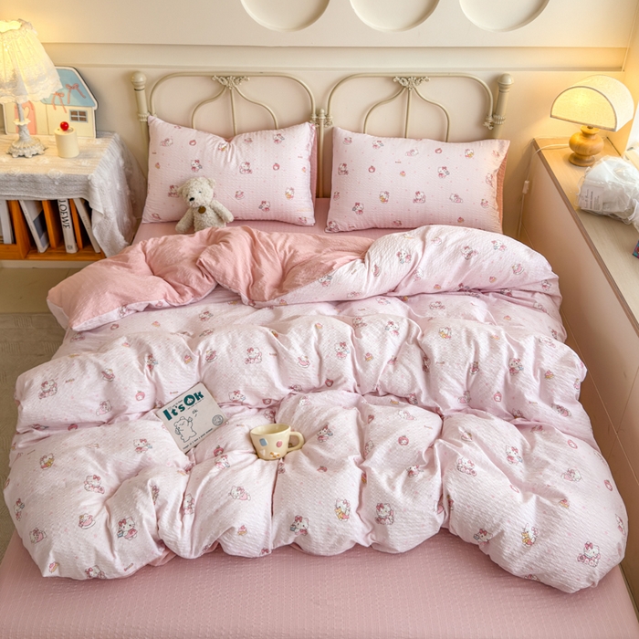 91家纺网 家纺一手货源 找家纺 梦舒阳家纺 新款泡芙棉双层纱四件套皱皱纱四季款泡芙纱四件套现货充足 杏粉猫咪