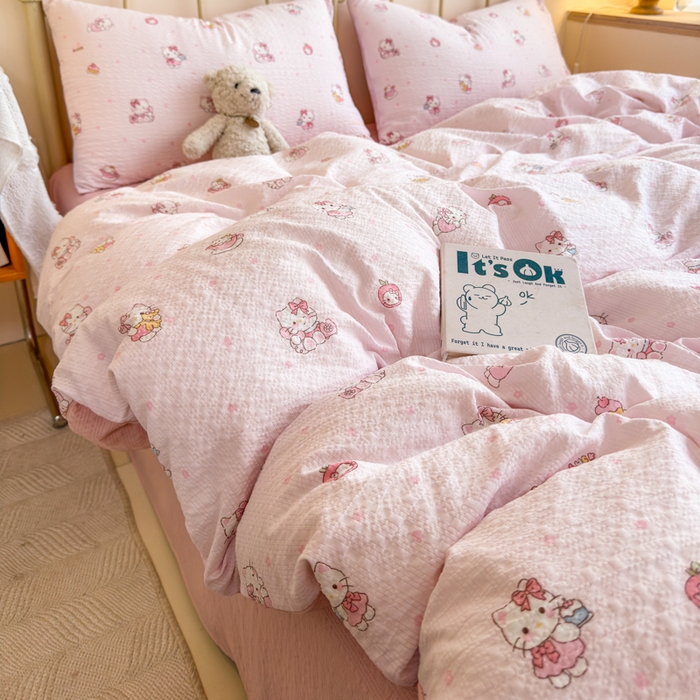 91家纺网 家纺一手货源 找家纺 梦舒阳家纺 新款泡芙棉双层纱四件套皱皱纱四季款泡芙纱四件套现货充足 杏粉猫咪