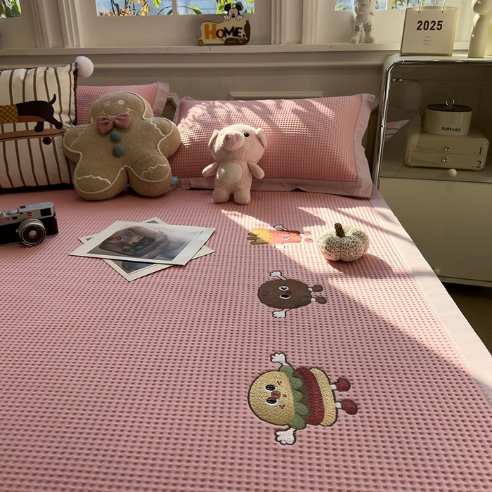 91家纺网 家纺一手货源 找家纺 （总）莱家富 2026新款A类乙纶冰豆豆凉席冰丝席-华夫格绣花