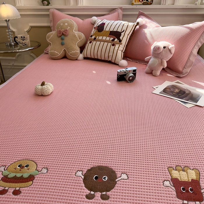 91家纺网 家纺一手货源 找家纺 莱家富 2026新款A类乙纶冰豆豆凉席冰丝席-华夫格绣花 可可喵派