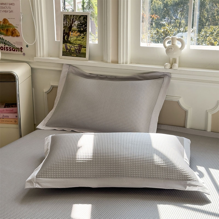 91家纺网 家纺一手货源 找家纺 莱家富 2026新款A类乙纶冰豆豆凉席冰丝席-华夫格绣花 兔免星人