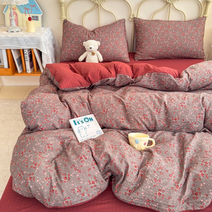 91家纺网 家纺一手货源 找家纺 梦舒阳家纺 新款泡芙棉双层纱四件套皱皱纱四季款泡芙纱四件套现货充足 胭脂