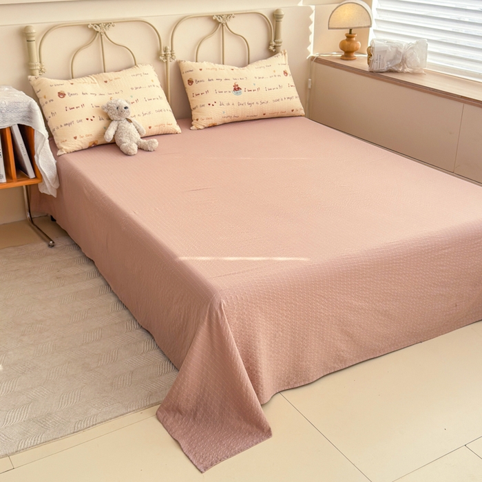 91家纺网 家纺一手货源 找家纺 梦舒阳家纺 新款泡芙棉双层纱四件套皱皱纱四季款泡芙纱四件套现货充足 字母熊