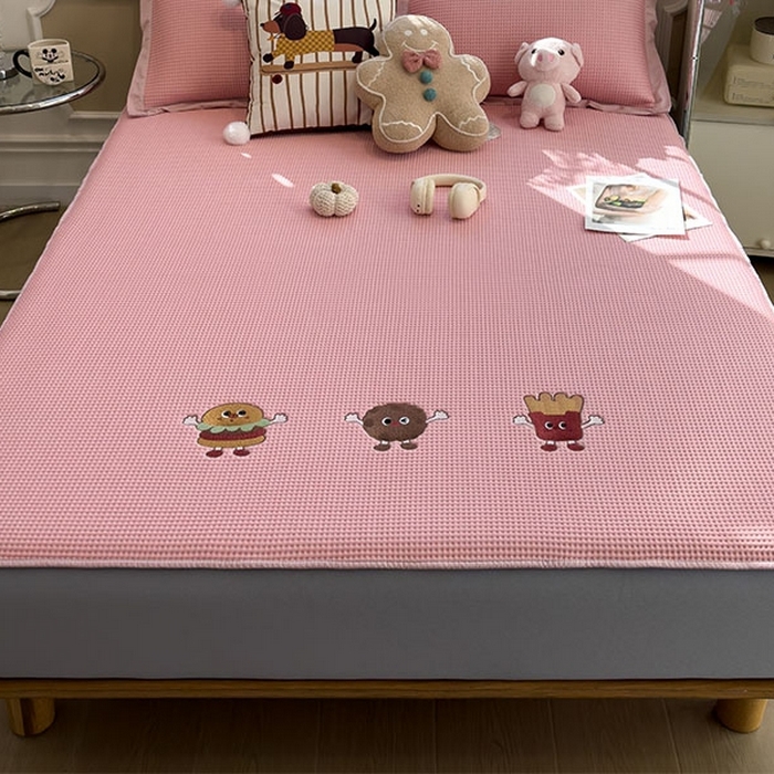 91家纺网 家纺一手货源 找家纺 （总）莱家富 2026新款A类乙纶冰豆豆凉席冰丝席-华夫格绣花床笠