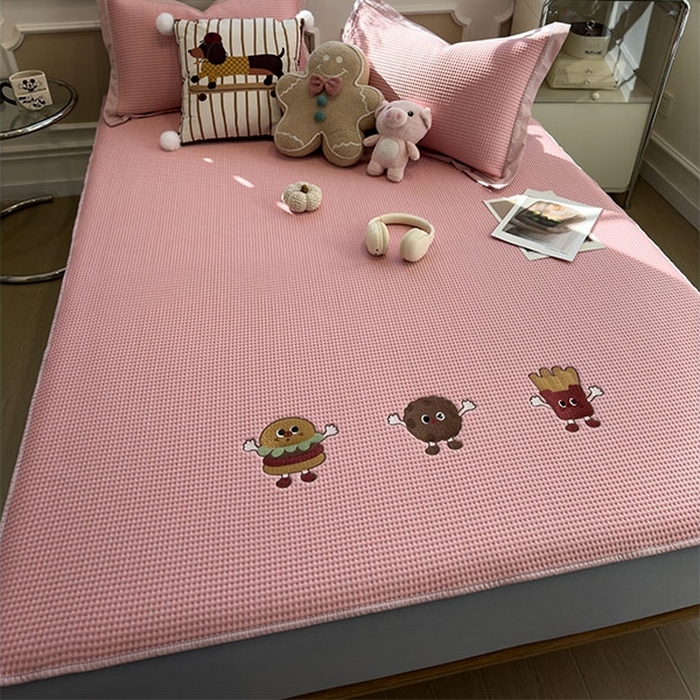 91家纺网 家纺一手货源 找家纺 （总）莱家富 2026新款A类乙纶冰豆豆凉席冰丝席-华夫格绣花床笠