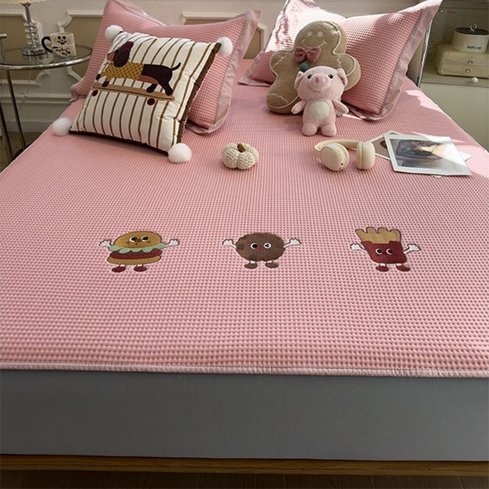 91家纺网 家纺一手货源 找家纺 （总）莱家富 2026新款A类乙纶冰豆豆凉席冰丝席-华夫格绣花床笠