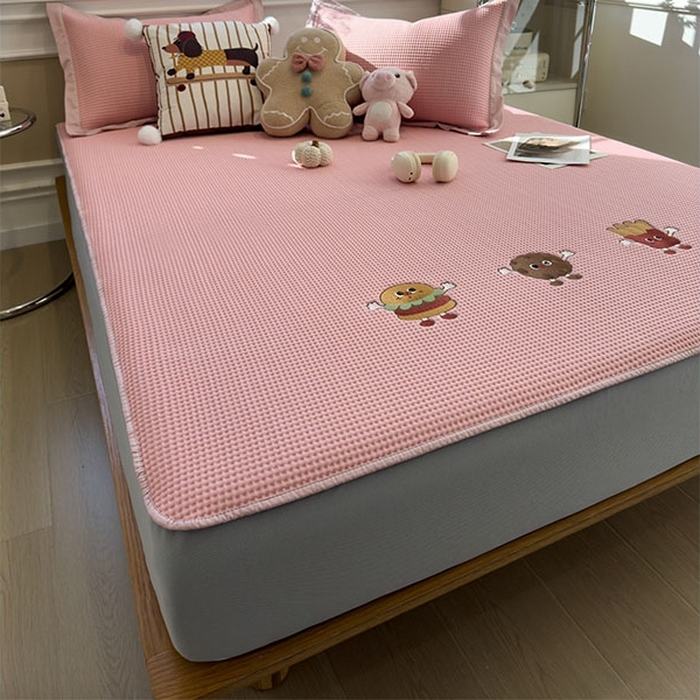 91家纺网 家纺一手货源 找家纺 莱家富 2026新款A类乙纶冰豆豆凉席冰丝席-华夫格绣花床笠 可可喵派