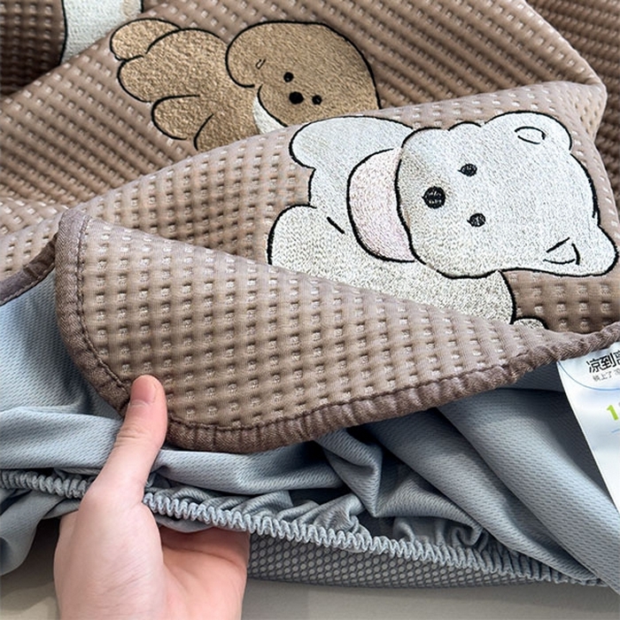 91家纺网 家纺一手货源 找家纺 莱家富 2026新款A类乙纶冰豆豆凉席冰丝席-华夫格绣花床笠 躺躺岛-咖