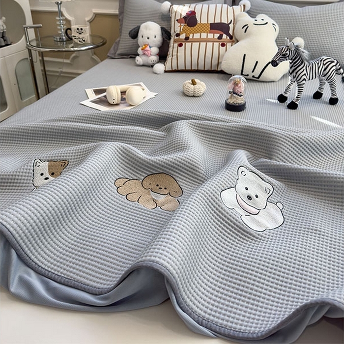 91家纺网 家纺一手货源 找家纺 莱家富 2026新款A类乙纶冰豆豆凉席冰丝席-华夫格绣花床笠 躺躺岛-灰