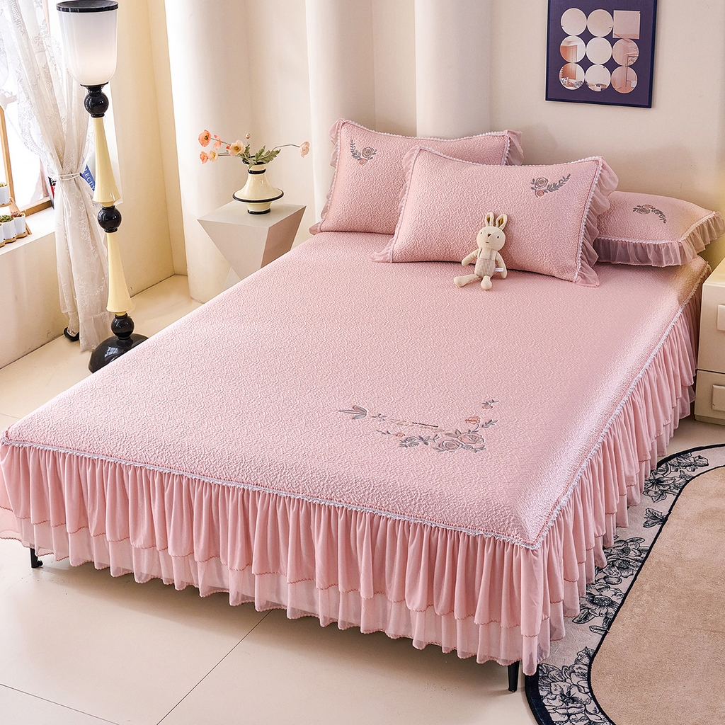 91家纺网 家纺一手货源 找家纺 莱家富 2026新款A类凉感豆豆席床裙款凉席席子-闭月羞花 闭月羞花-粉