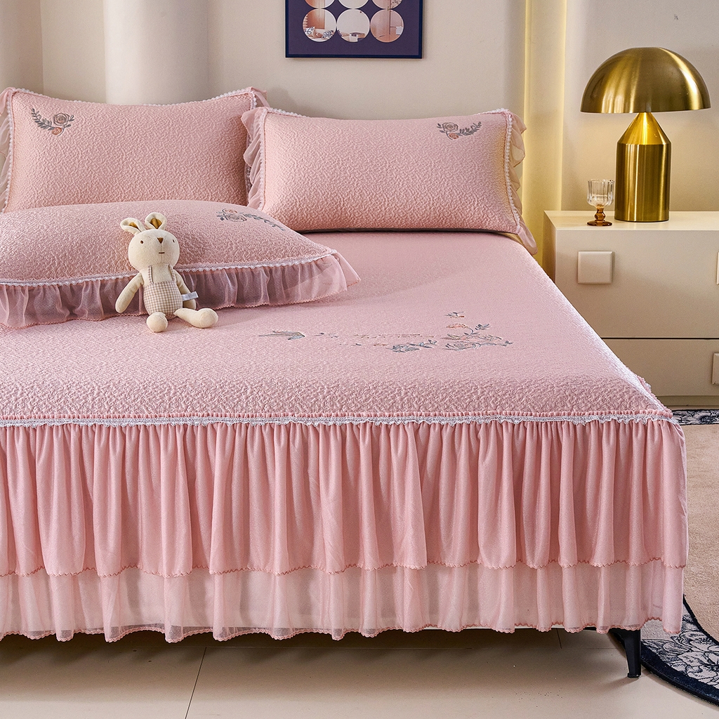 91家纺网 家纺一手货源 找家纺 莱家富 2026新款A类凉感豆豆席床裙款凉席席子-闭月羞花 闭月羞花-粉