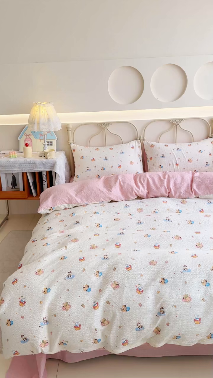 91家纺网 家纺一手货源 找家纺 梦舒阳家纺 新款泡芙棉双层纱四件套皱皱纱四季款泡芙纱四件套现货充足 趣味猫