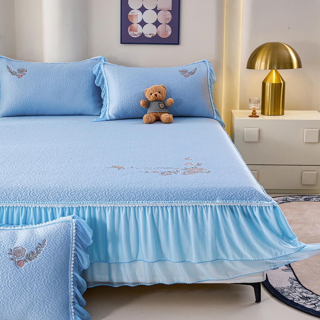 91家纺网 家纺一手货源 找家纺 莱家富 2026新款A类凉感豆豆席凉席席子-床裙款 清夏玫瑰蓝色